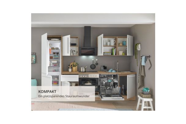 Kitchen with electrical appliances - Florida