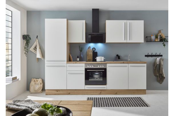 Kitchen with electrical appliances - Florida