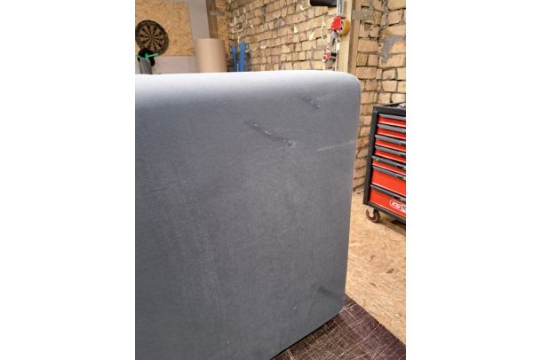3 seat sofa - Sleetland