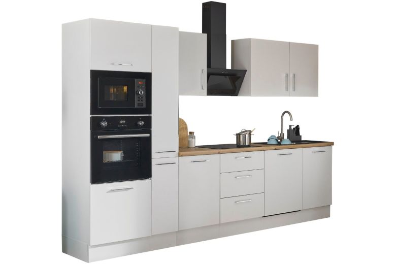 Kitchen with electrical appliances - Turin
