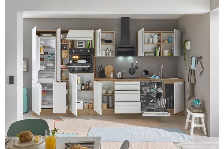 Kitchen with electrical appliances - Florida