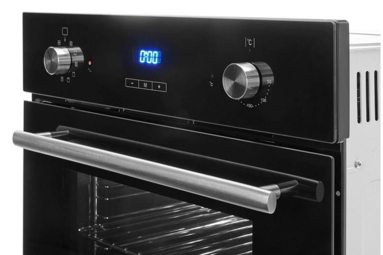 Kitchen with electrical appliances - Turin
