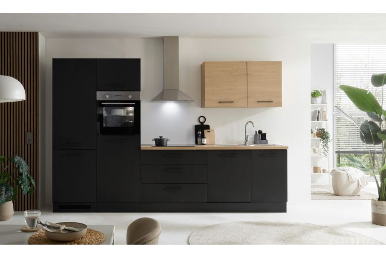 Kitchen with electrical appliances - Malfi